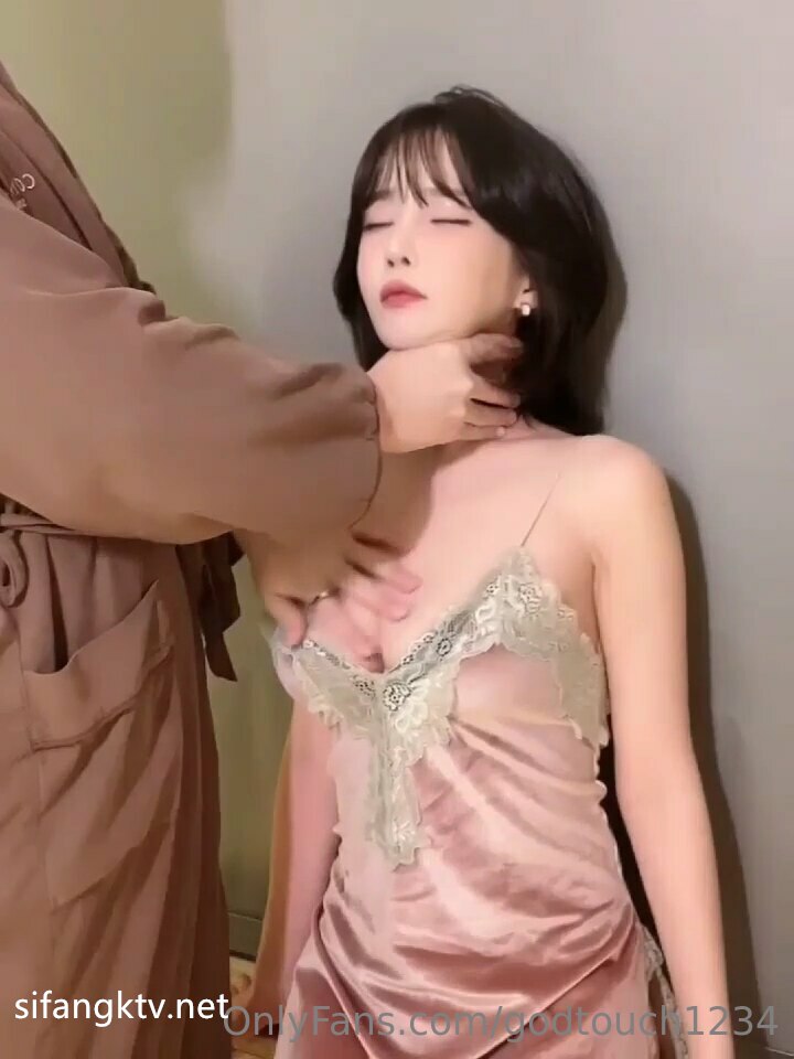 操翻美眉的菊花 3